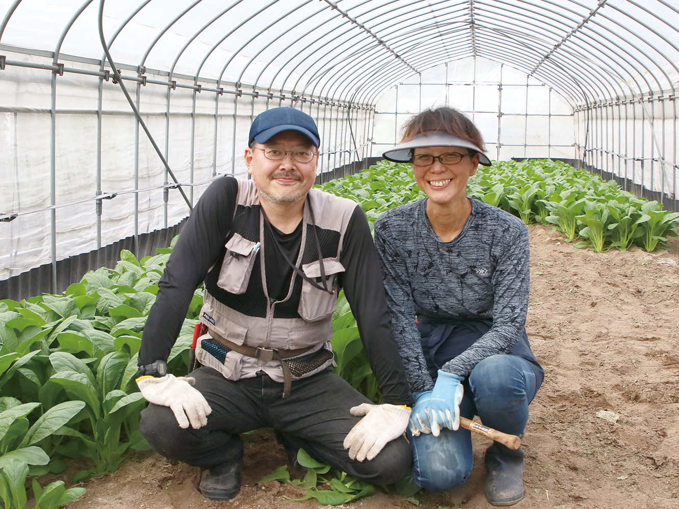 居石和宣さん（左）と妻の友美さん（右）